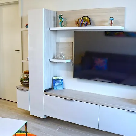Onyx Aquamarina By Baltico Apartment *